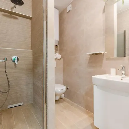 Niro Apartment